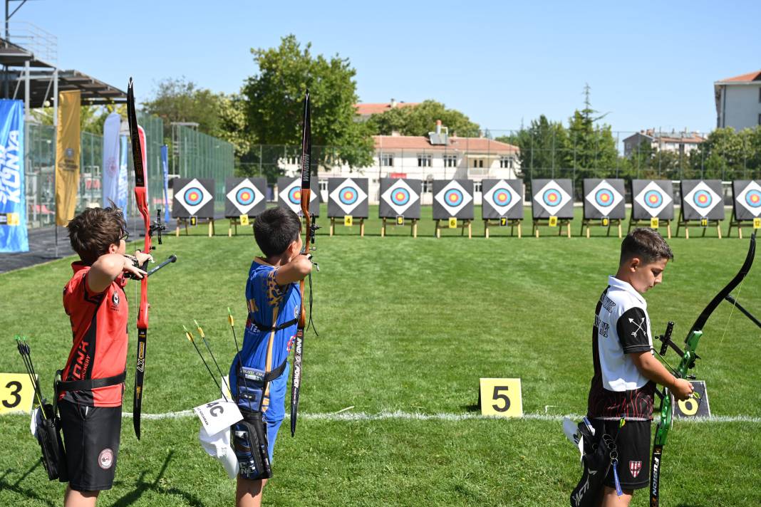 480 sporcu Mete Gazoz ve Elif Berra olma yolunda Konya’da ter döküyor 5